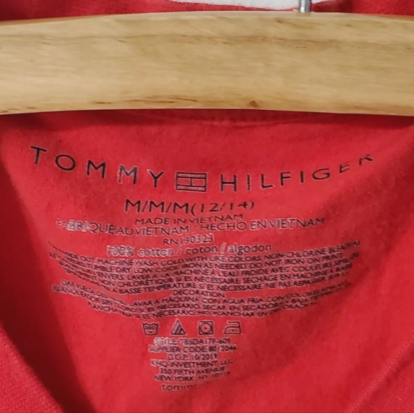 Boys Tommy Hilfiger Red White Blue Graphic Tee Shirt Size Medium boys 12/14 - Picture 4 of 4